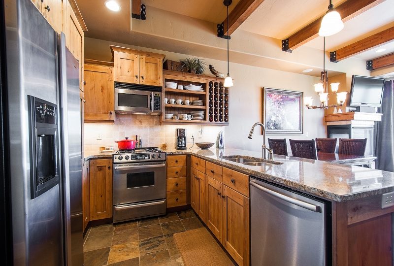 Kitchen of Newpark Real Estate