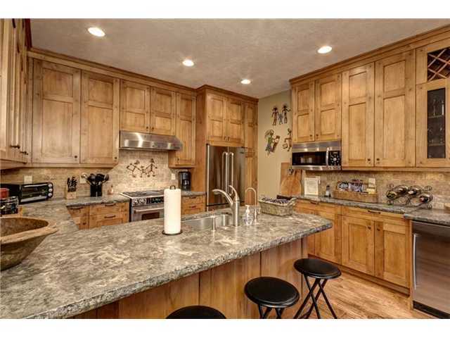Picture of kitchen of Aspen Wood town home in Deer Valley